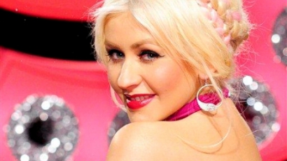 Christina Aguilera 37 milliót gyűjtött a rászorulóknak