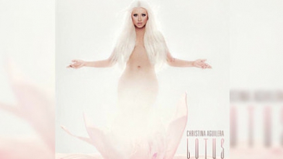 Christina Aguilera meztelenül pózol lemezborítóján