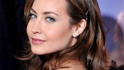 Courtney Ford vásott szülő lesz