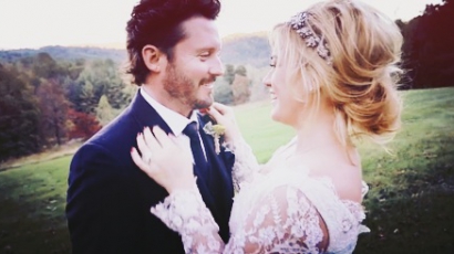 Csekkold Kelly Clarkson esküvői videóját!