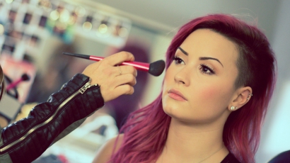 Demi Lovato mellrákban szenvedőkért harcol