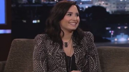Demi Lovato bevállalta smink nélkül