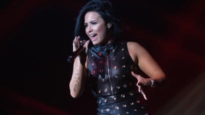 Demi Lovato feldolgozta Adele rekordokat döntő slágerét