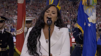 Demi Lovato  mindenkit lenyűgözött azzal, ahogy a himnuszt énekelte a Super Bowlon
