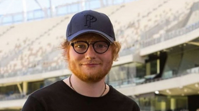 Ed Sheeran visszatért és új dalokon dolgozik