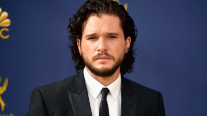 Egy orosz modell azt állítja, Kit Harington vele csalta a feleségét