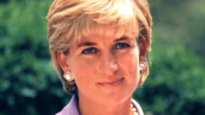 Elárverezik Diana hercegné ikonikus ruháját - Milliókat érhet