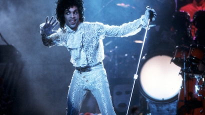 Elhunyt a legendás énekes, Prince