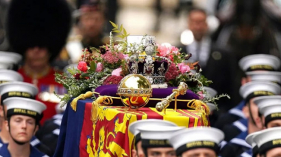 Elképesztő, mennyi uralkodó és politikus vesz részt II. Erzsébet temetésén