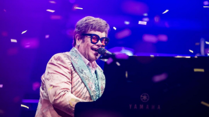 Elton John kórházba került