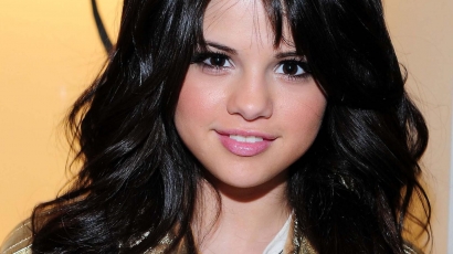 Feltörték Selena Gomez közösségi profiljait!