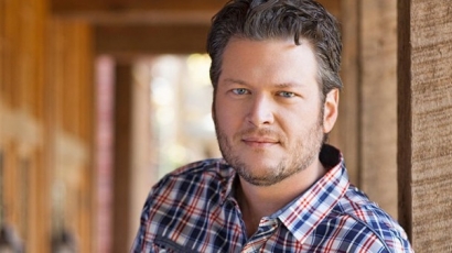 Fiatalon elhunyt bátyjára emlékezett Blake Shelton