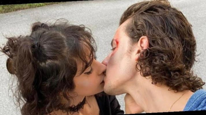 Halloweeni jelmezben csókolózik Shawn Mendes és Camila Cabello – videó!