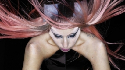 Interneten árulják Lady Gaga aktját
