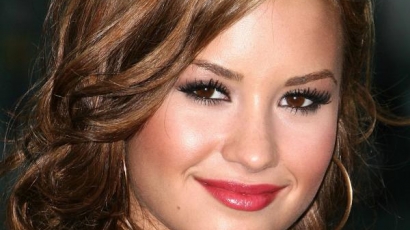 Demi Lovato új, pörgős hangzással tért vissza
