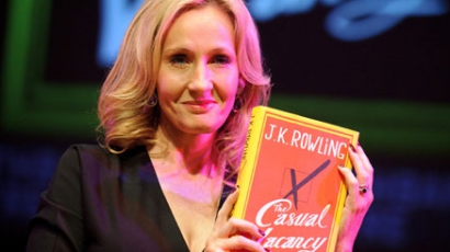 J. K. Rowling új könyve vezeti az eladási listákat