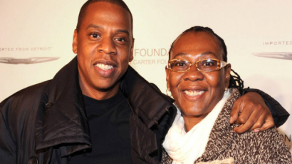 Jay-Z nyilvánosságra hozta, hogy édesanyja a nőkhöz vonzódik