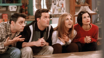 Jennifer Aniston elsírta magát egy interjúban, amikor eszébe jutott Matthew Perry