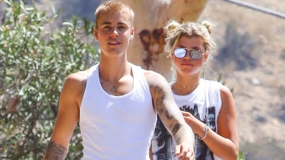 Justin Bieber és barátnője nyilvánosan estek egymásnak – őrjöngenek a rajongók!