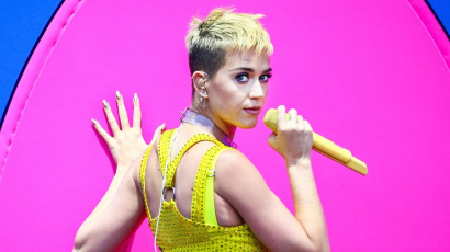 Katy Perry fejbe rúgta egyik rajongóját