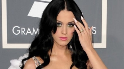 Katy Perryt sürgetik az anyasággal