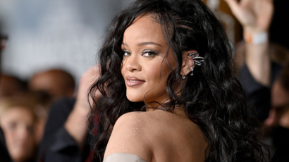 Készen áll a harmadik babára Rihanna?