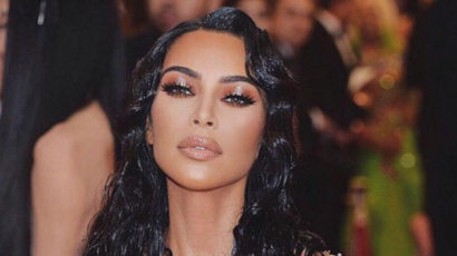 Kim Kardashian jól megjárta Met gálás ruhájával