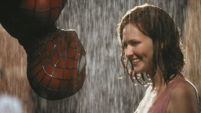 Kirsten Dunst szerint rémes volt az ikonikus csókja Tobey Maguire-rel a Pókember-filmben