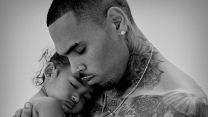 Kislányával pózol legújabb albuma borítóján Chris Brown