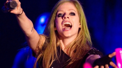 Koncert közben ment el Avril Lavigne hangja
