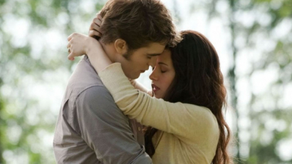 Kristen Stewart szerint Robert Pattinson ezért volt tökéletes Edward Cullen szerepére