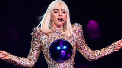 Különleges Lady Gaga-portrék keltek el milliókért