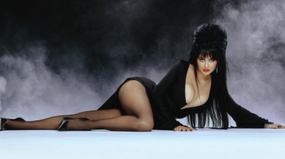 Kylie Jenner többféle jelmezt villantott, míg Travis Scott egy másik városban ünnepelte a Halloweent