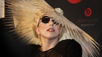 Lady Gaga átlépte a 14 milliót a Twitteren