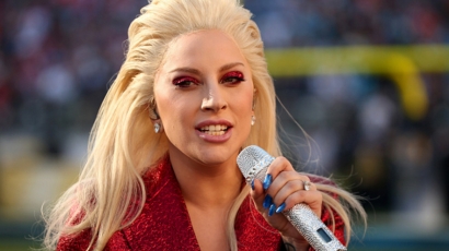 Lady Gaga gőzerővel készül a Super Bowlra