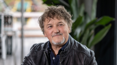 Meghalt Scherer Péter 