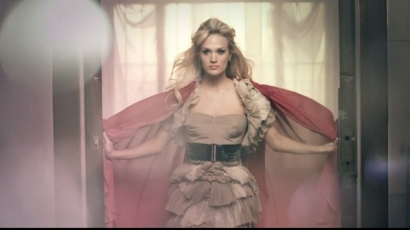 Megjelent Carrie Underwood új videoklipje