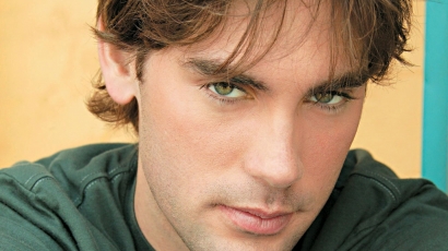 Drew Fuller akciófilmben is megmutatja magát