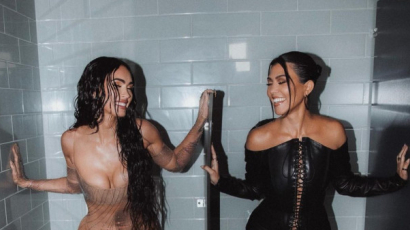 Merész fotókkal reklámozza Kim Kardashian fehérneműmárkáját Megan Fox és Kourtney Kardashian
