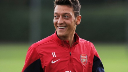 Mesut Özil: friss csapatváltás és házasság