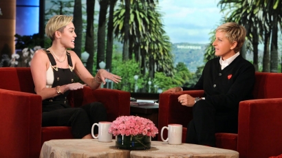 Miley Cyrus Ellen DeGeneres nyomdokaiba lépett