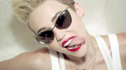 Miley Cyrus kitálal