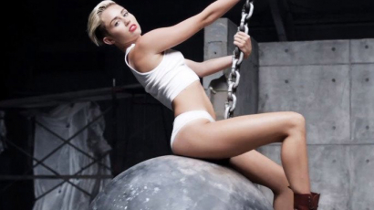 Miley Cyrus szerint a legcikibb dolog, amit valaha tett, az a Wrecking Ball videója volt