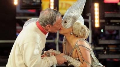 Lady Gaga New York polgármesterével csókolózott