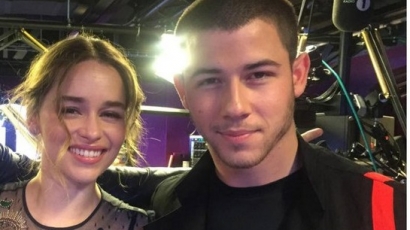 Nick Jonas hatalmas rajongója Emilia Clarke-nak – videó