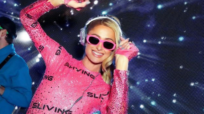 Paris Hilton a hálaadásnapi vacsorán tudatta a családjával, hogy lett még egy gyereke