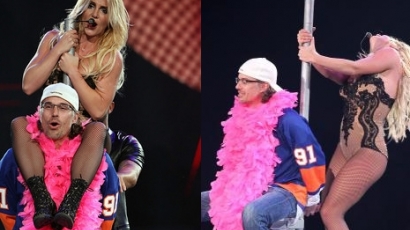 Párjának rúdtáncolt a színpadon Britney