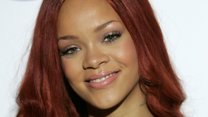 Rihanna lett az Armani új arca