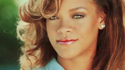 Rihanna limitált kiadású fehérneműt tervez