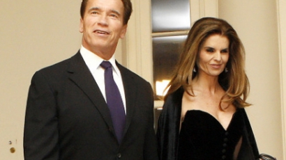 Stallone feleségével kavart Schwarzenegger!